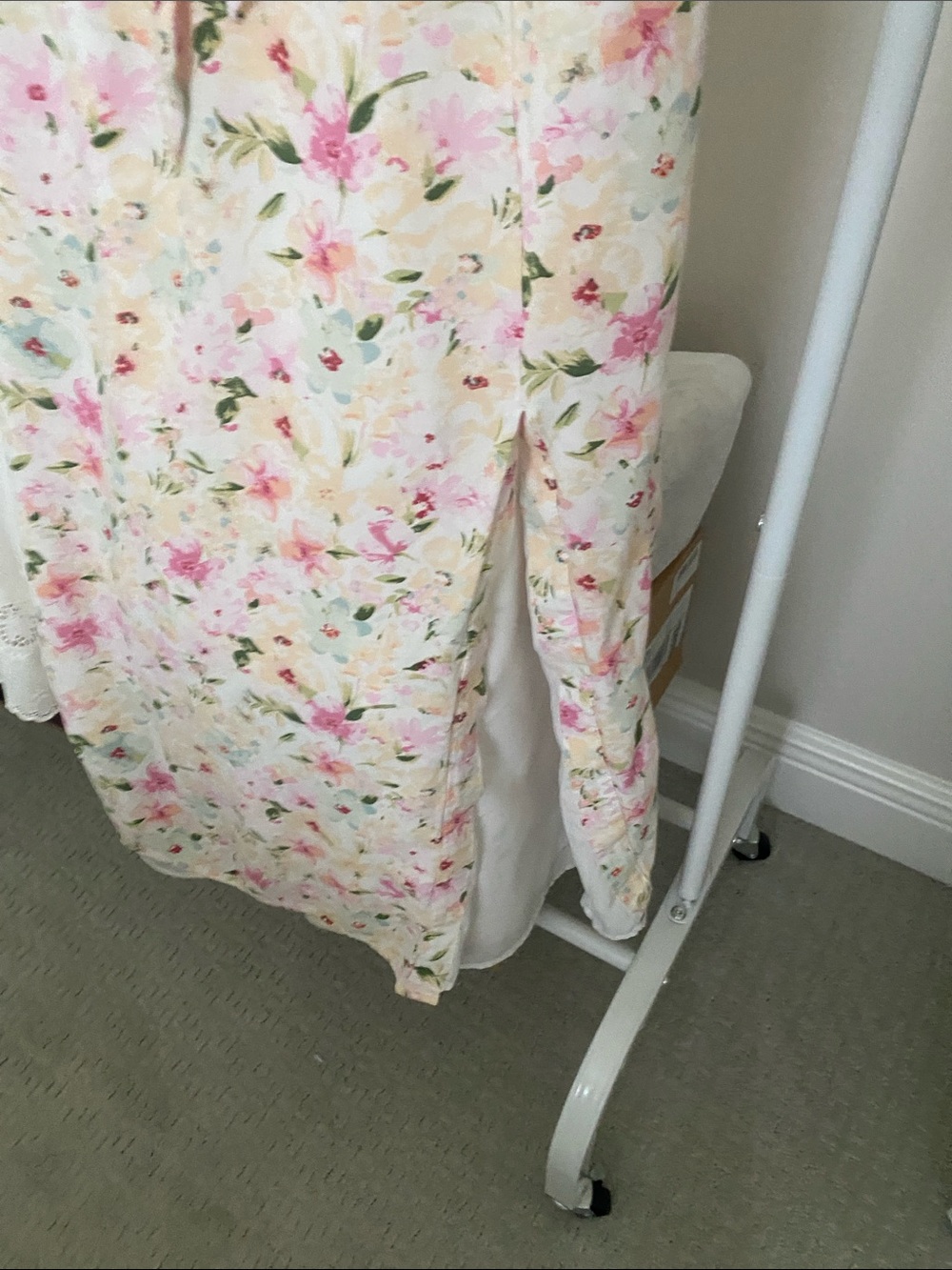 Abercrombie & Fitch Floral Dress in Pink & Cream - Picture 4 of 5